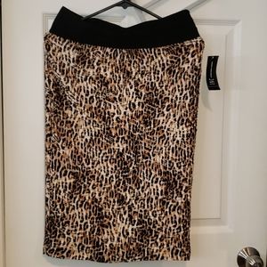NWT  I.N.C International Concepts stretch skirt!!